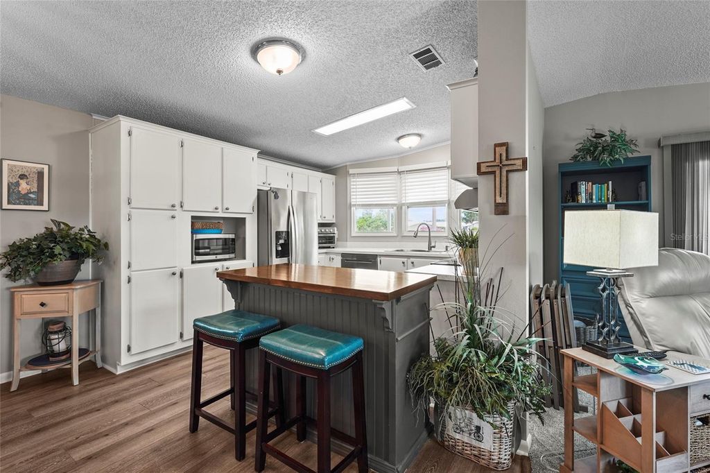 Photo of 8470 Imperial Circle, Palmetto, FL 34221 (MLS # A4679252)