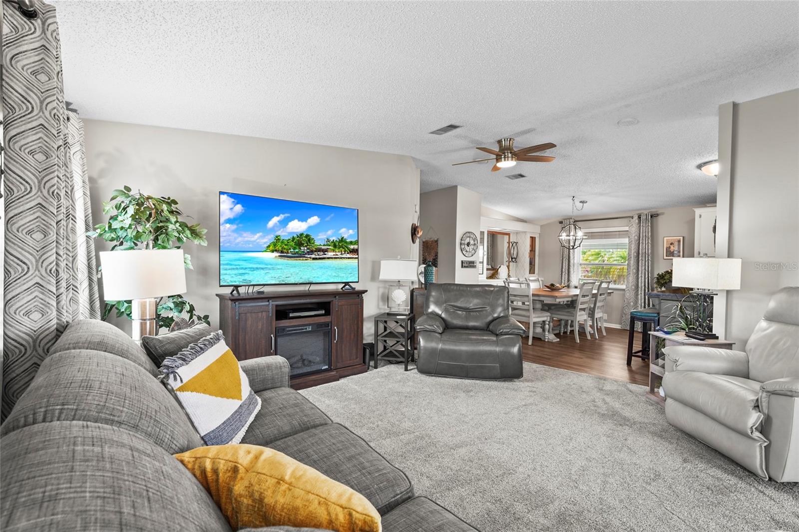 IMPERIAL LAKES ESTATES UNIT III - Residential