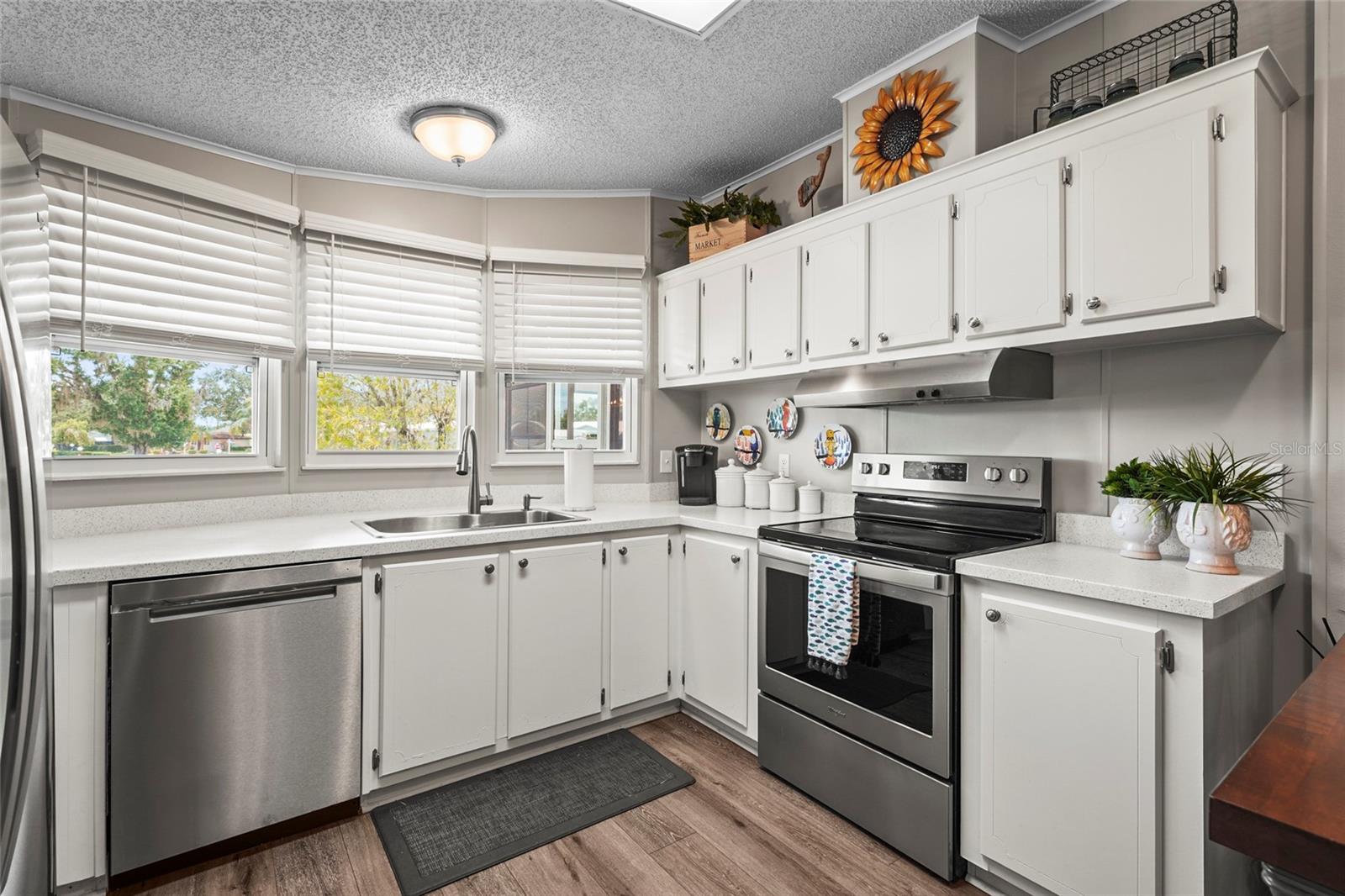 IMPERIAL LAKES ESTATES UNIT III - Residential