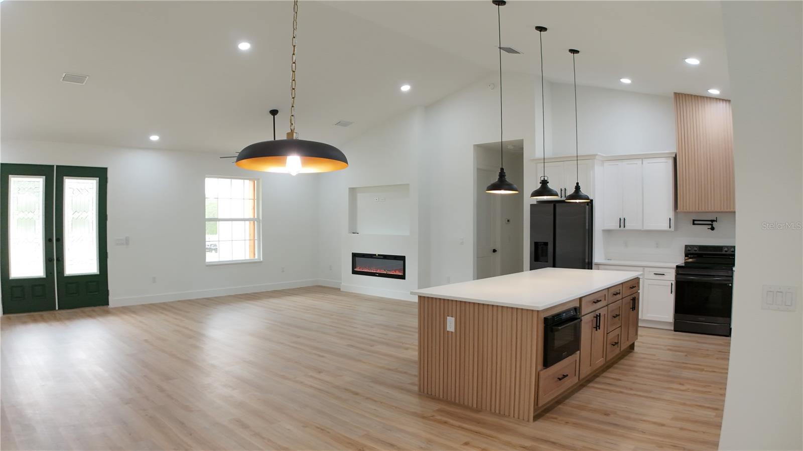 ROLLING HILLS UN 01 - Residential