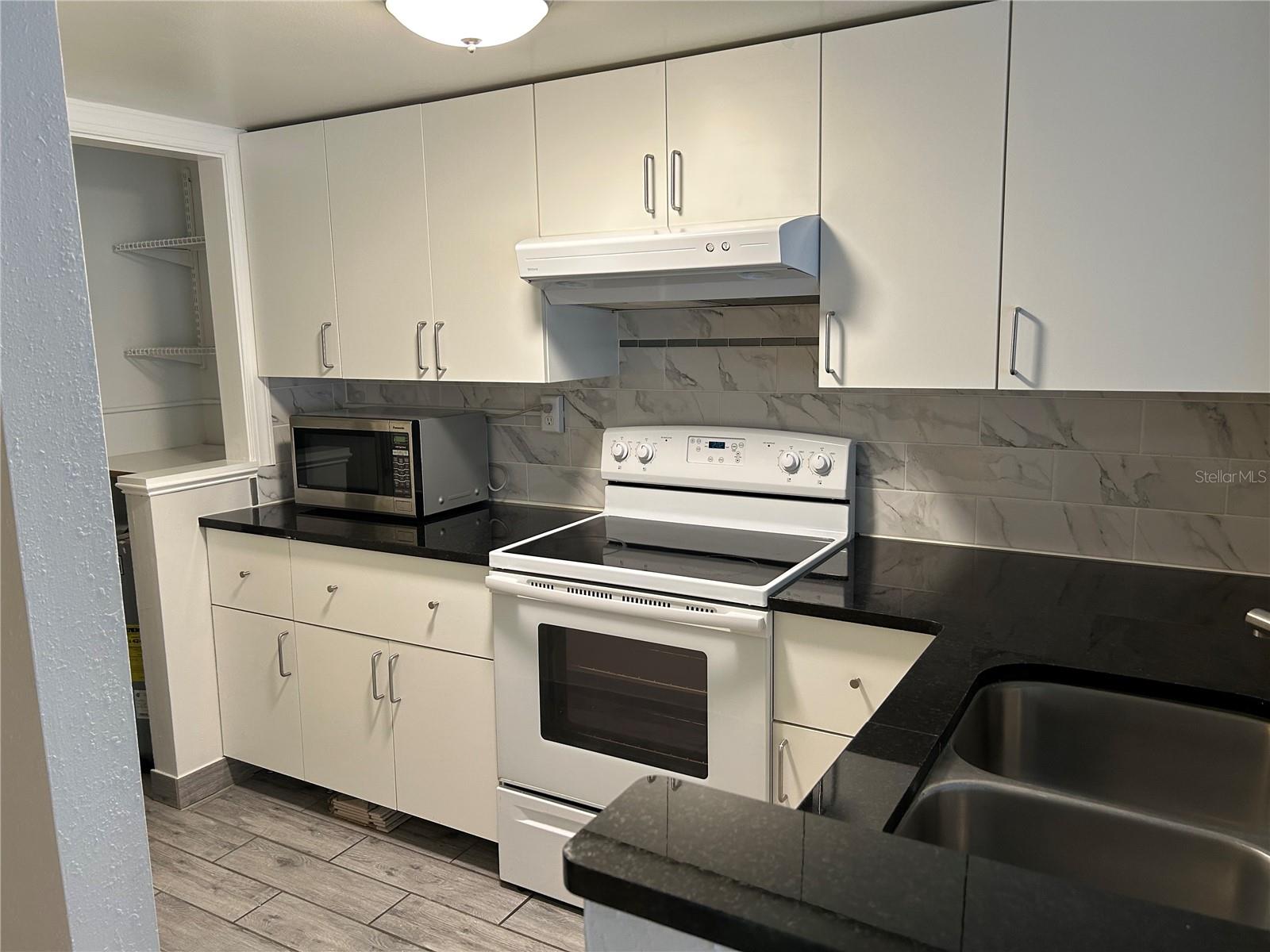 SANDY COVE - Residential Lease