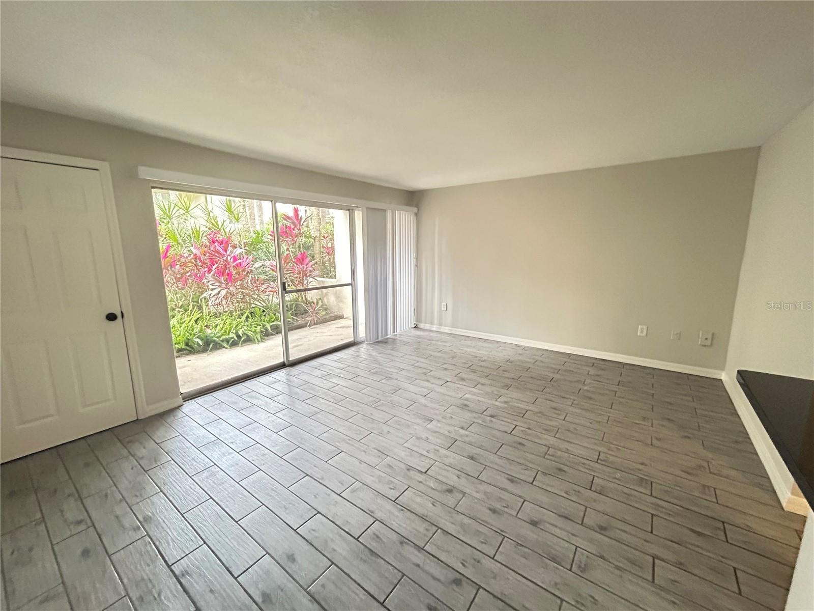 SANDY COVE - Residential Lease