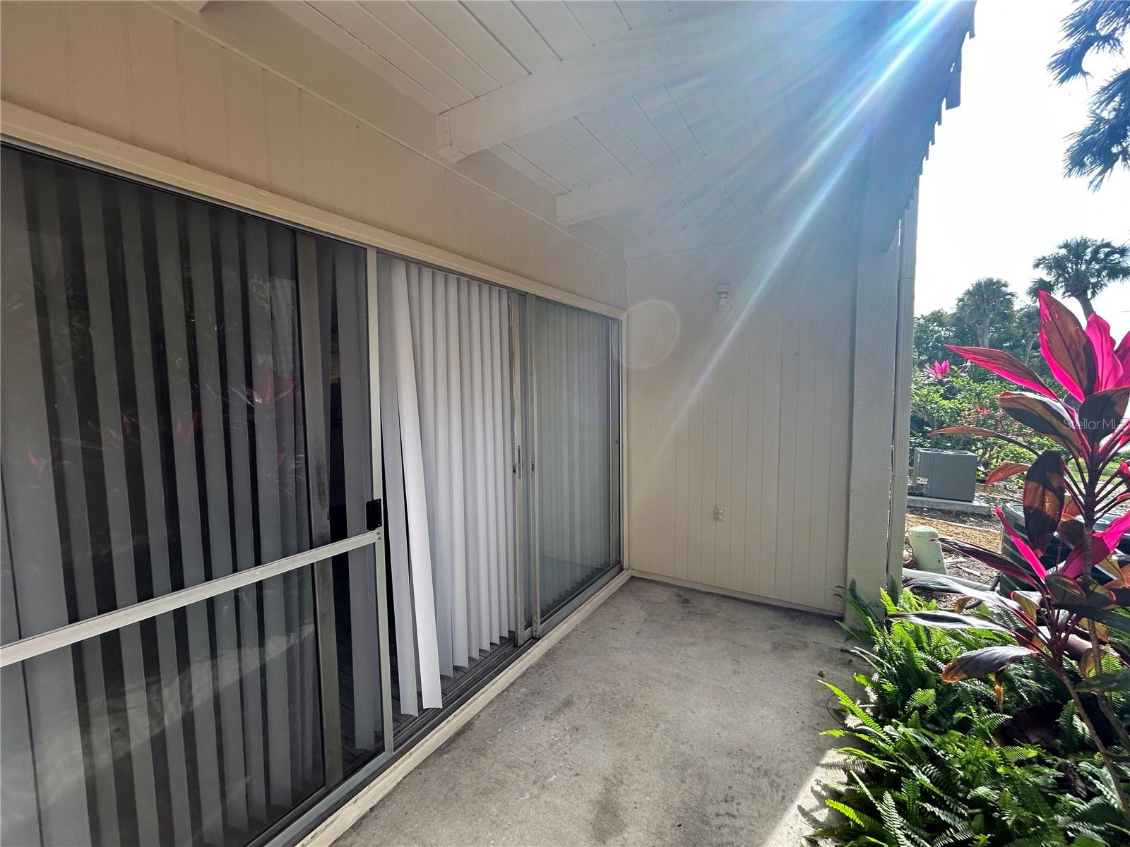 SANDY COVE - Residential Lease