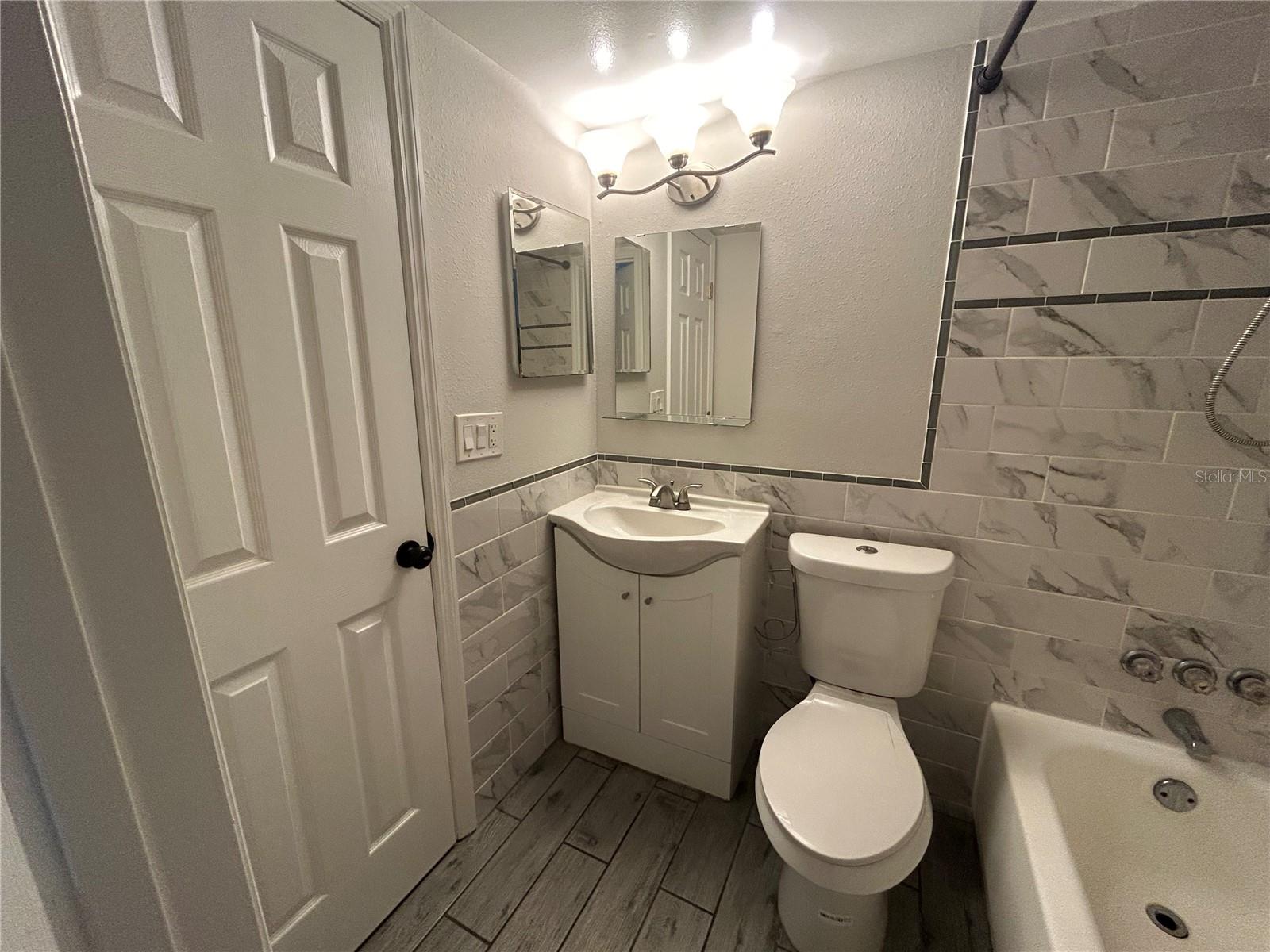 SANDY COVE - Residential Lease