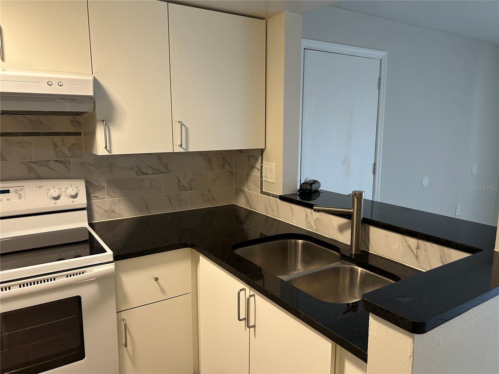 SANDY COVE - Residential Lease