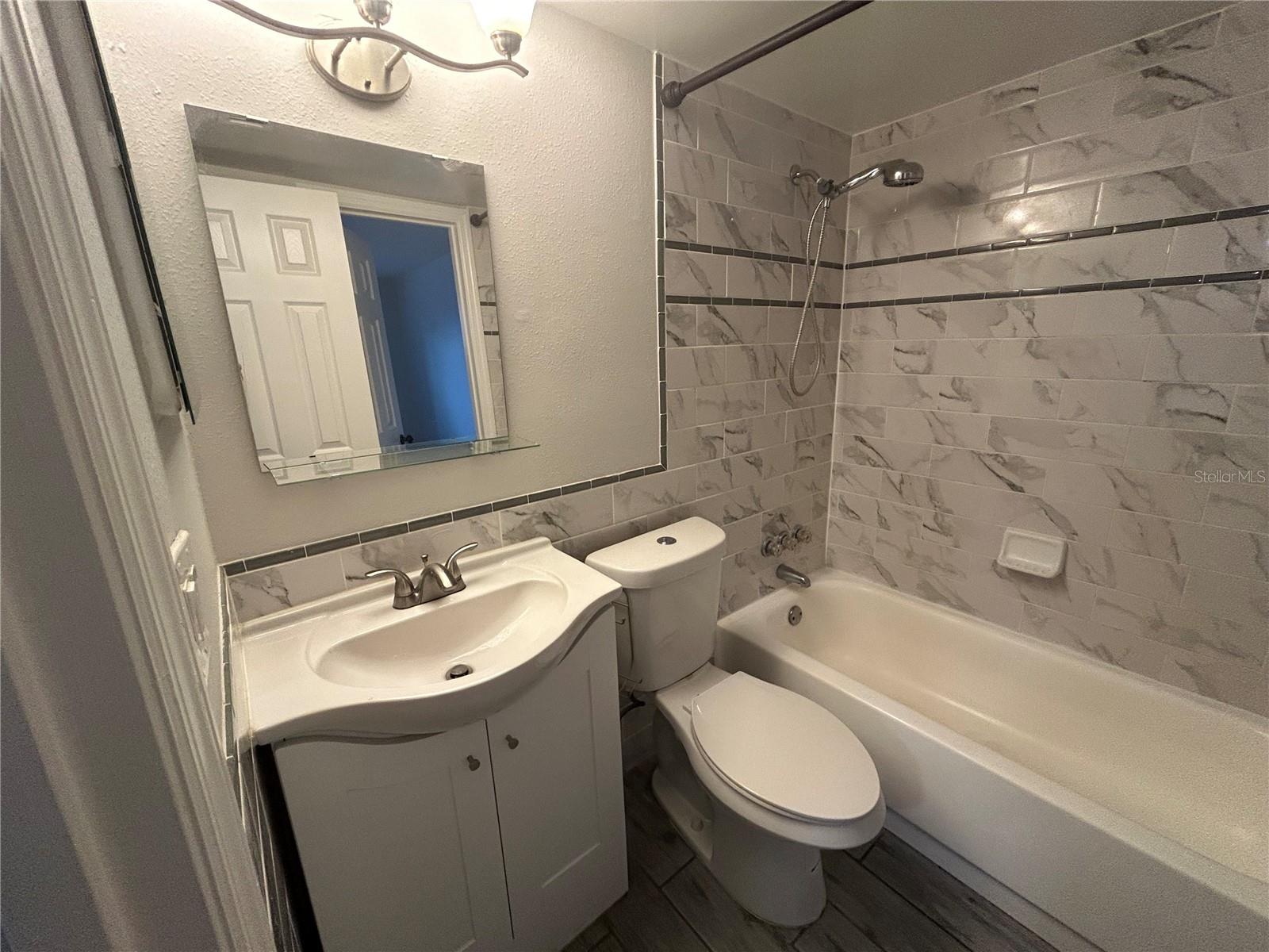 SANDY COVE - Residential Lease