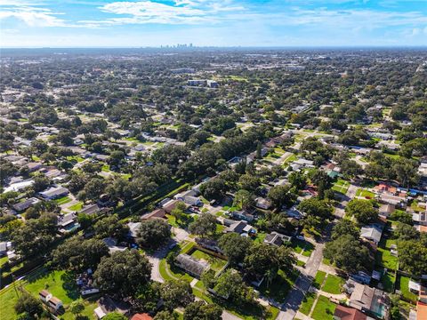 A home in PINELLAS PARK