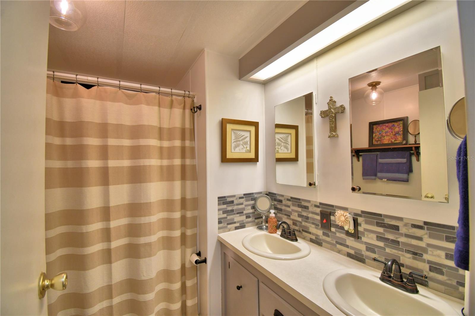 OAKWOOD ESTATES - Residential