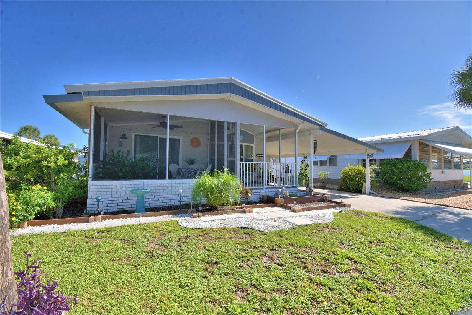 4192 ROLLING OAKS DRIVE