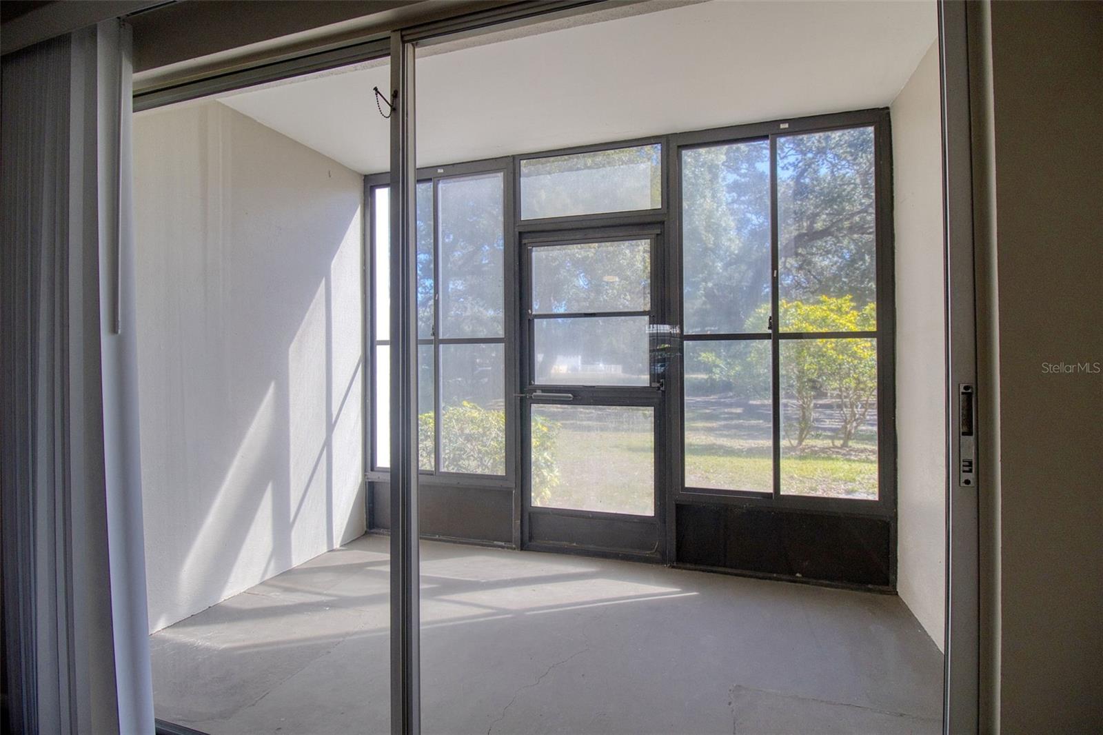 PATRICIAN OAKS - Residential