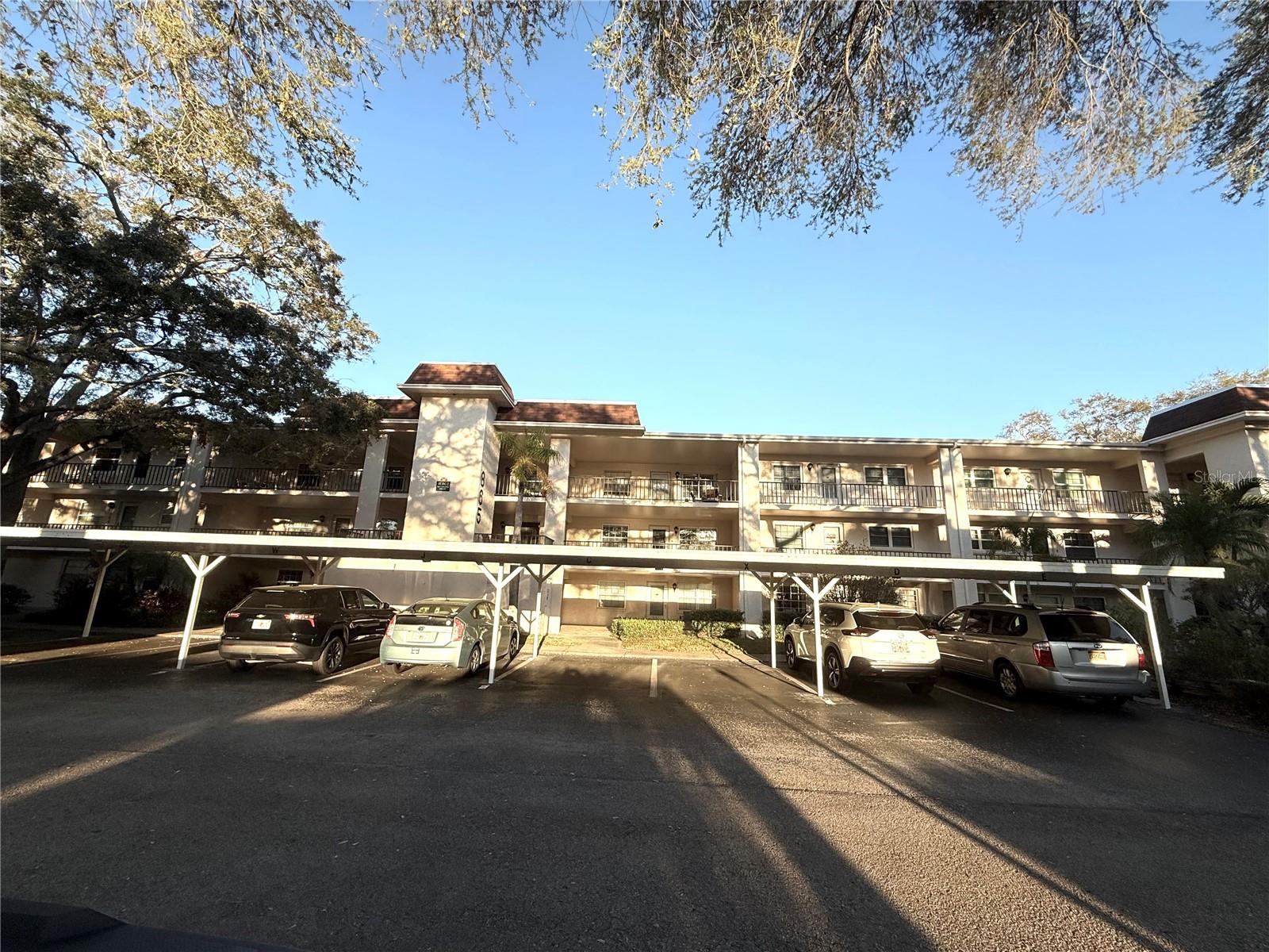 PATRICIAN OAKS - Residential