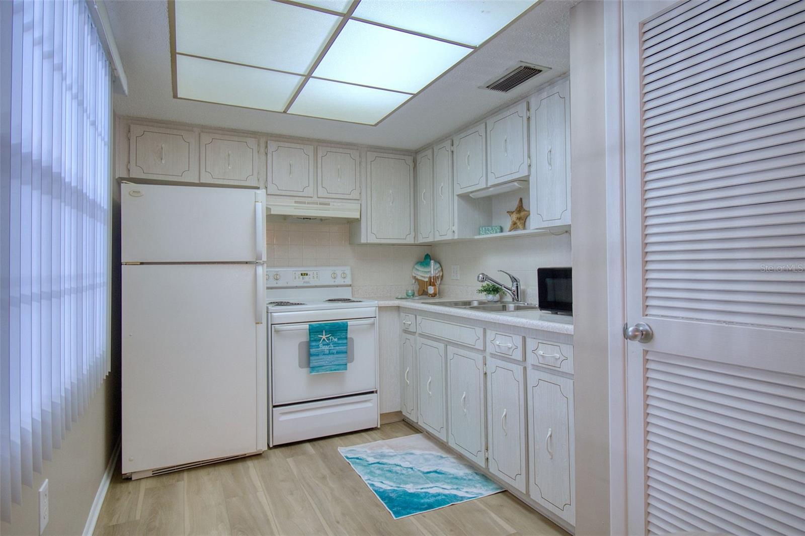 PATRICIAN OAKS - Residential