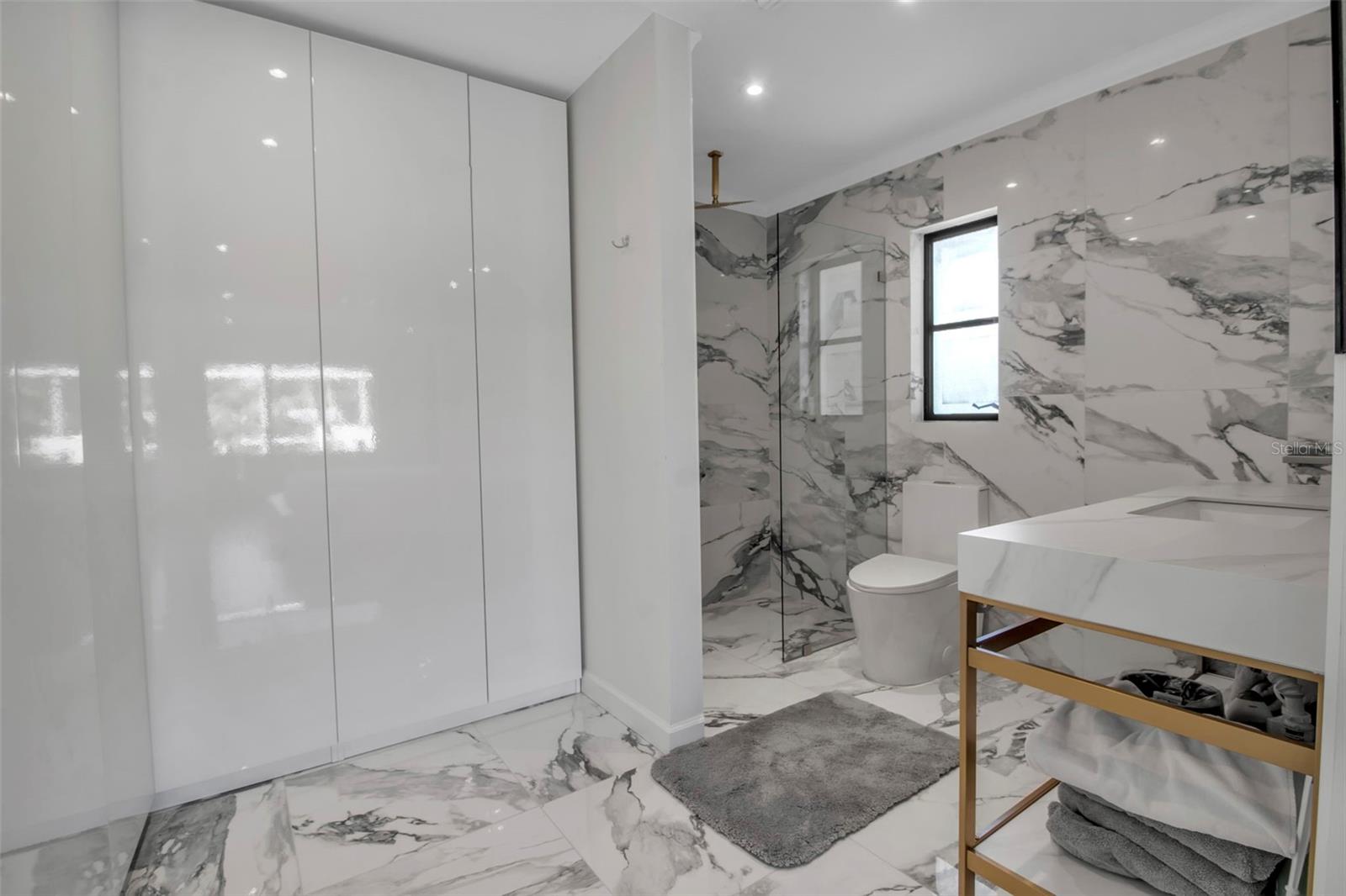 AQUALANE ESTATES 1ST - Residential