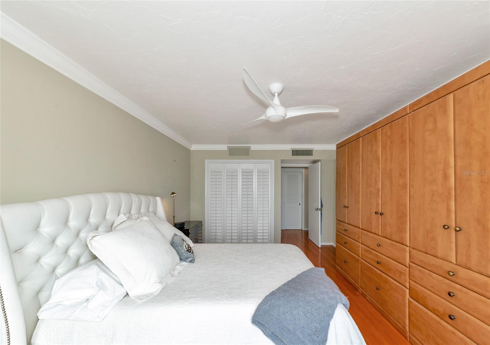 ROYAL ST ANDREW - Residential