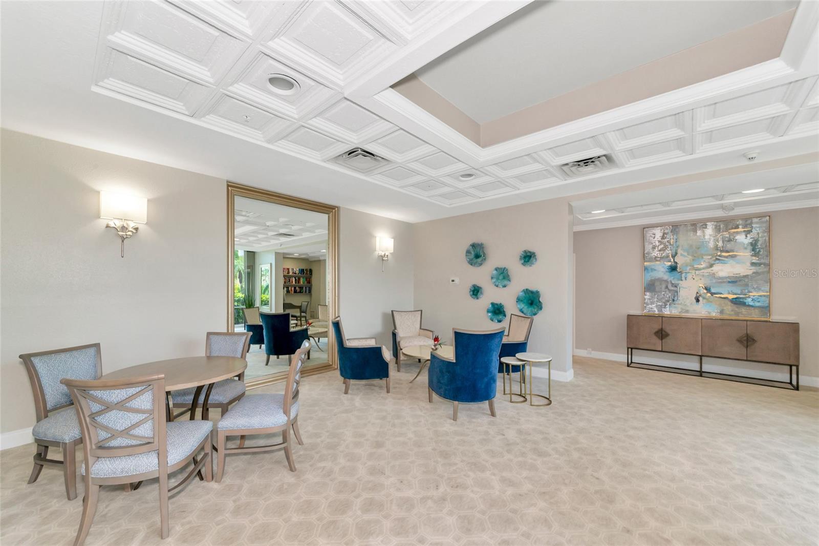 ROYAL ST ANDREW - Residential