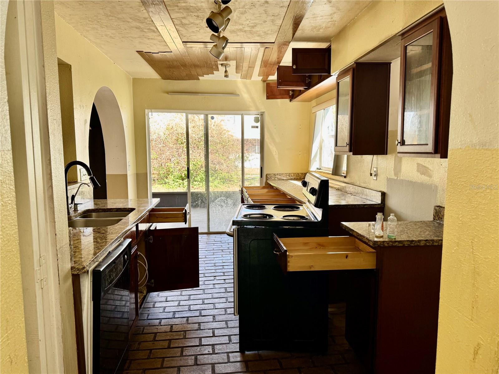 HEATHER LAKES UNIT XXVII PH - Residential