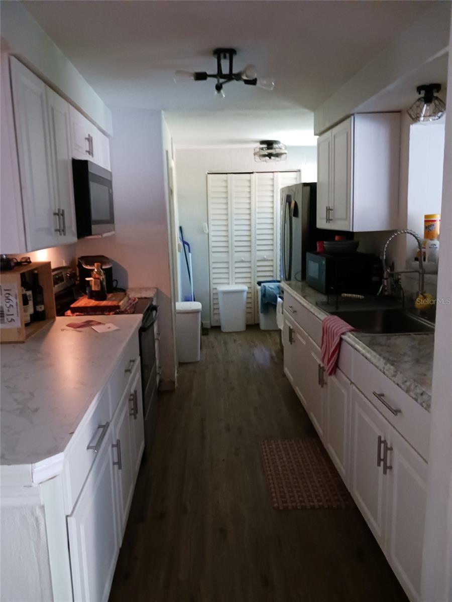 LAKE RIDGE - Residential