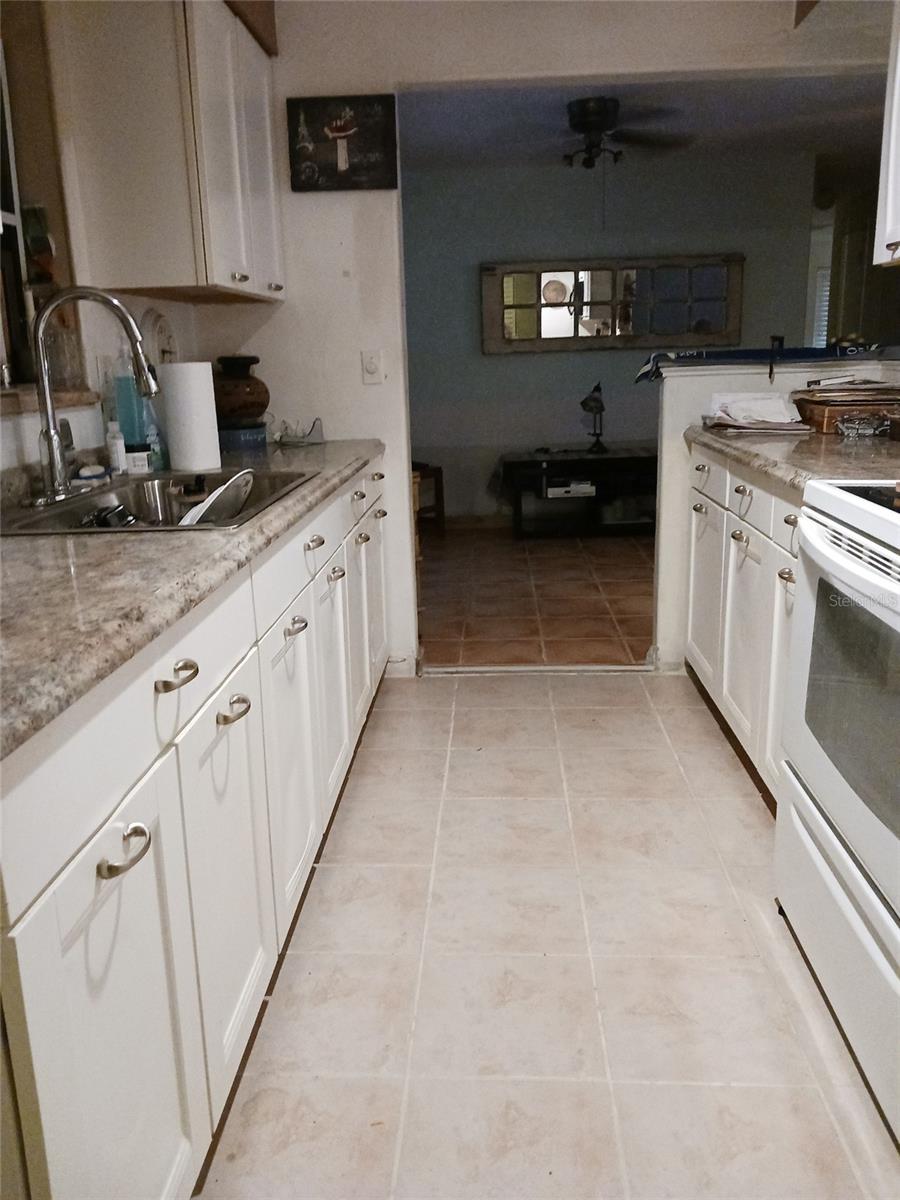 LAKE RIDGE - Residential