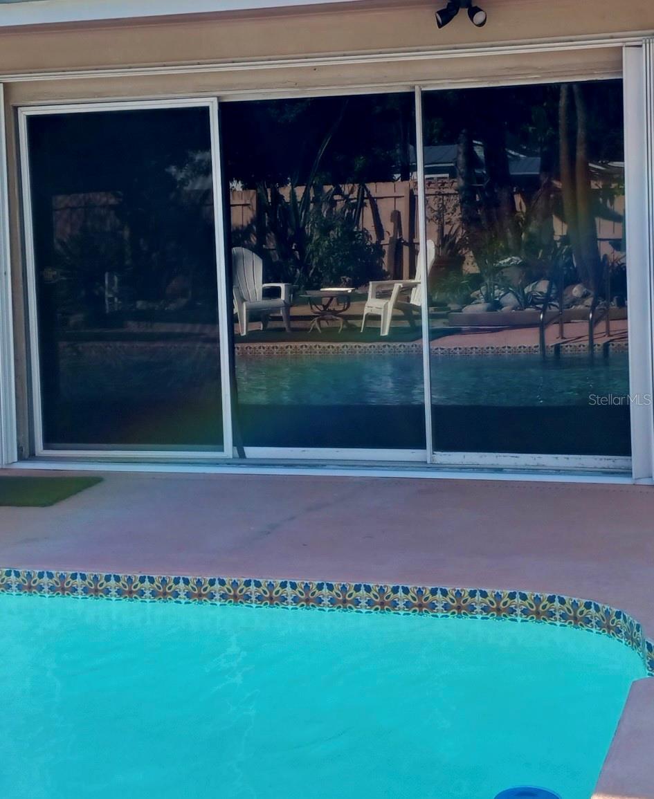 LAKE RIDGE - Residential