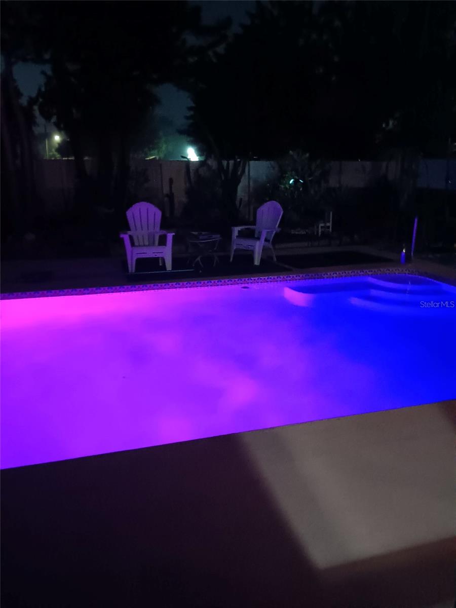 LAKE RIDGE - Residential