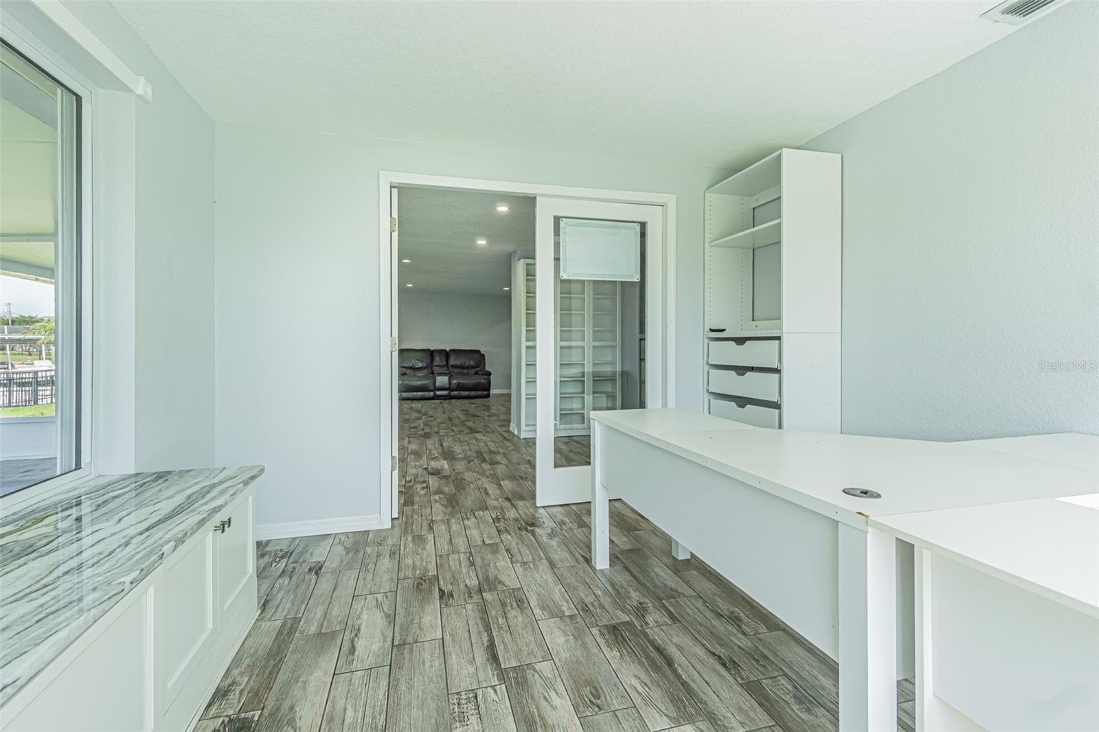 FOREST HILLS - Residential