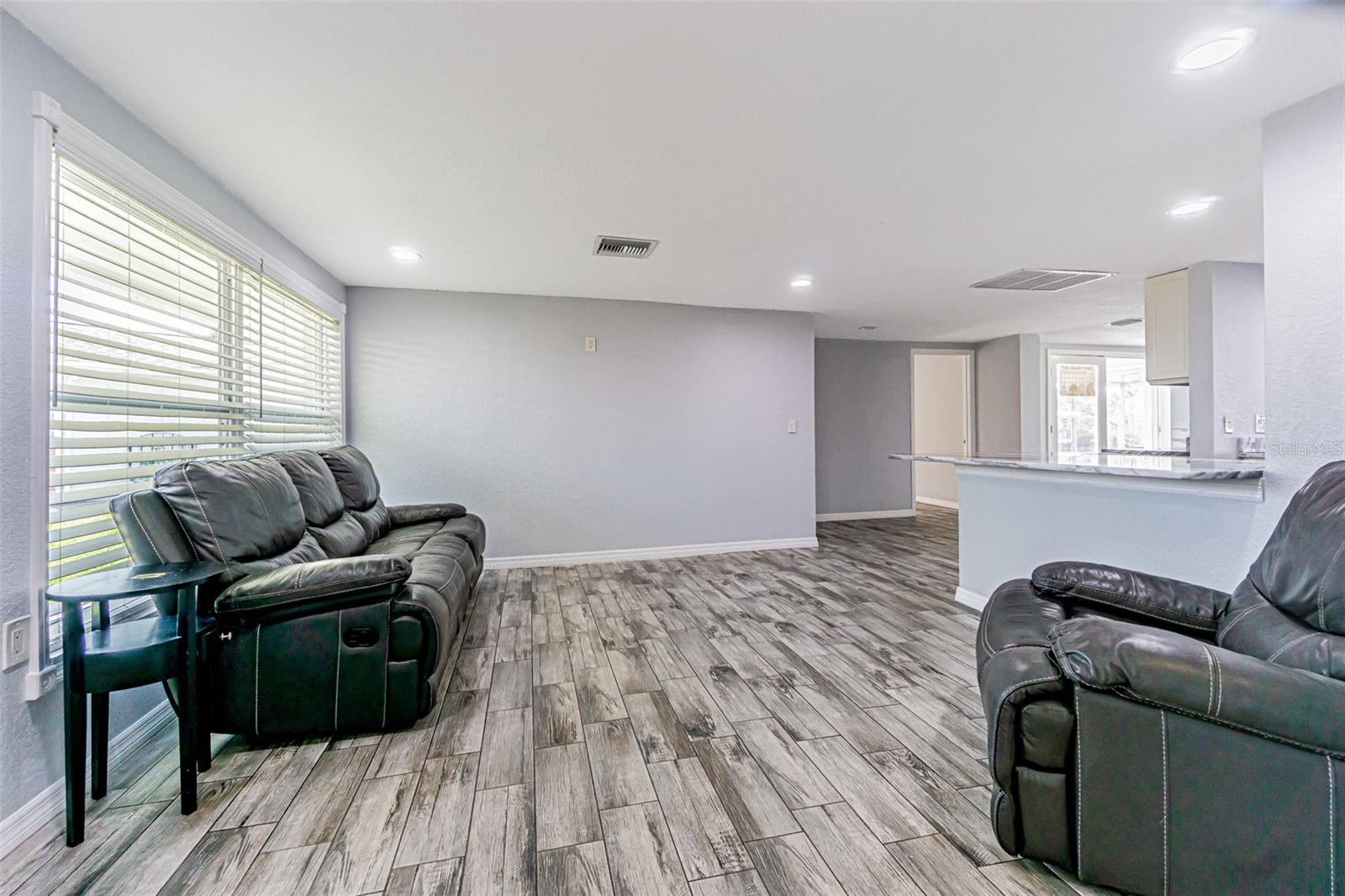 FOREST HILLS - Residential