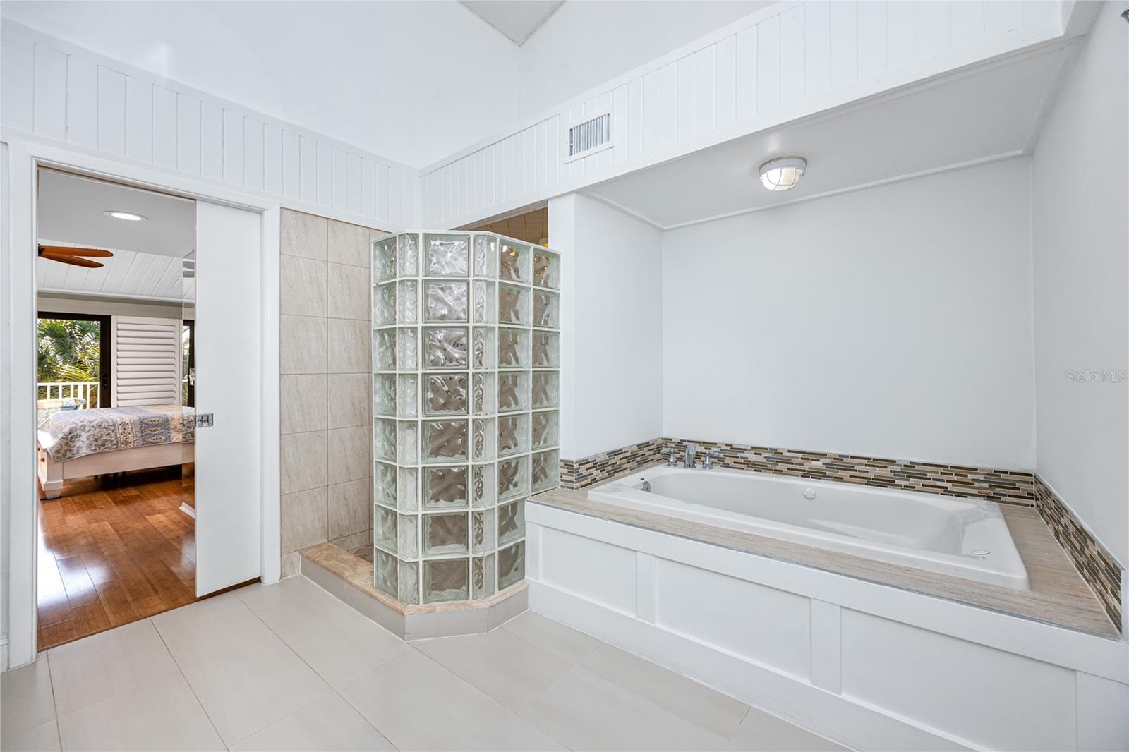 VILLAGE OF PARADISE ISLAND - Residential