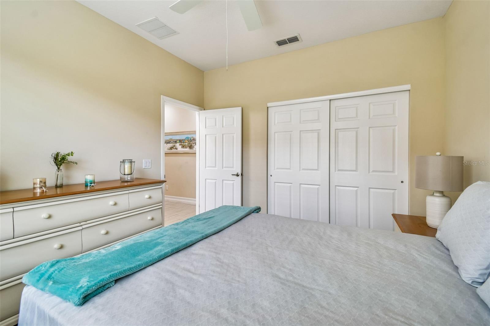 VALENCIA LAKES TR N - Residential