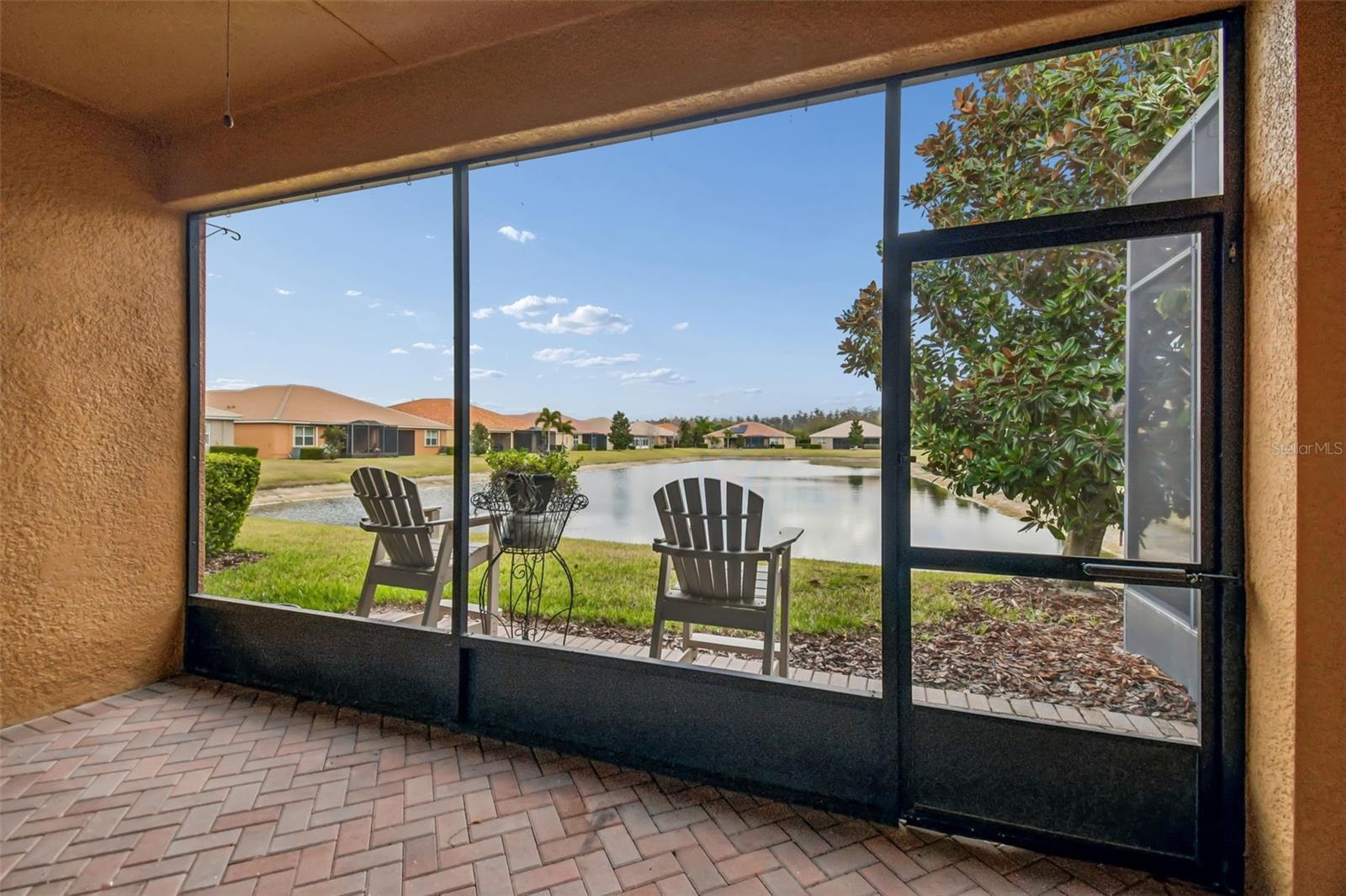 VALENCIA LAKES TR N - Residential