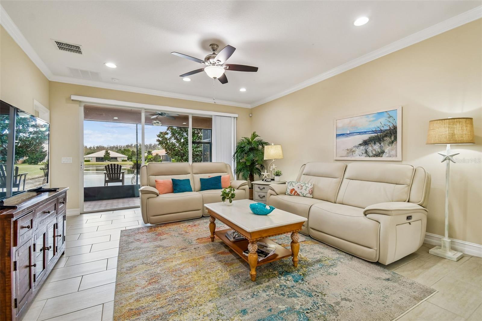 VALENCIA LAKES TR N - Residential