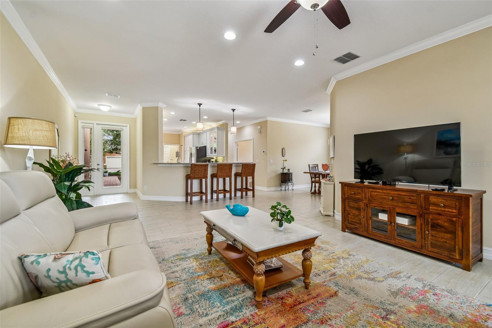 VALENCIA LAKES TR N - Residential