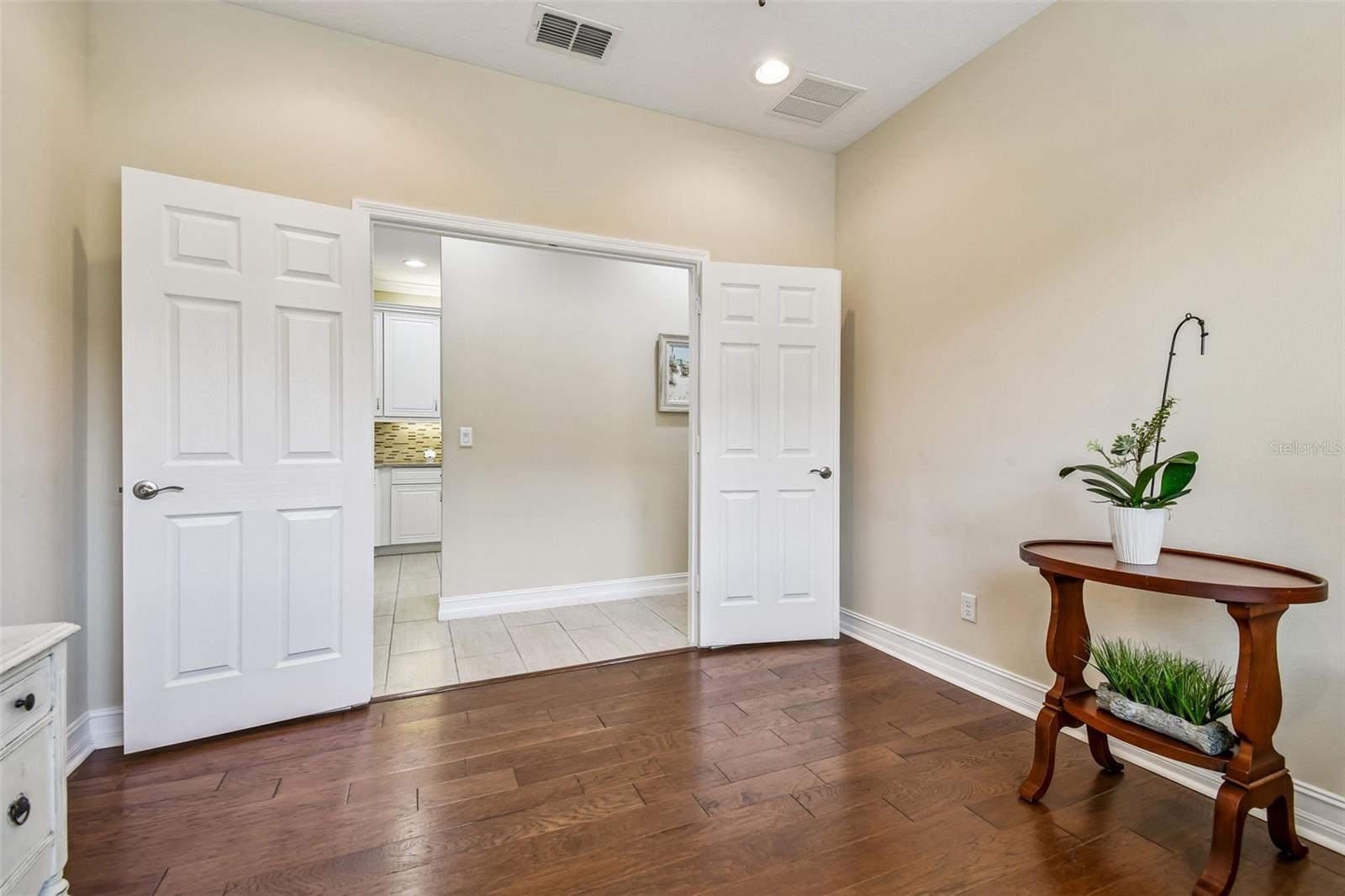 VALENCIA LAKES TR N - Residential