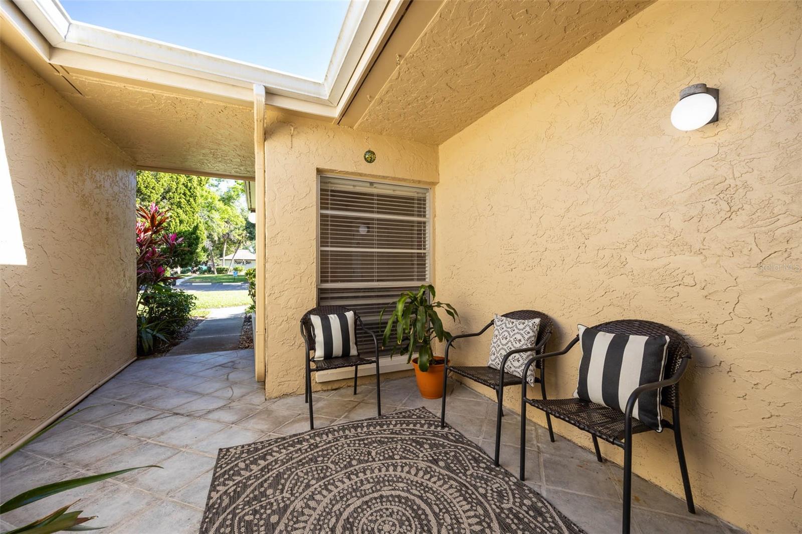 PIPERS GLEN CONDO - Residential