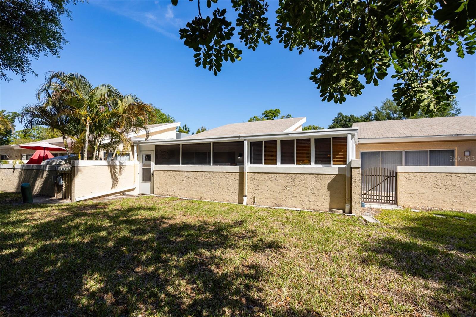 PIPERS GLEN CONDO - Residential