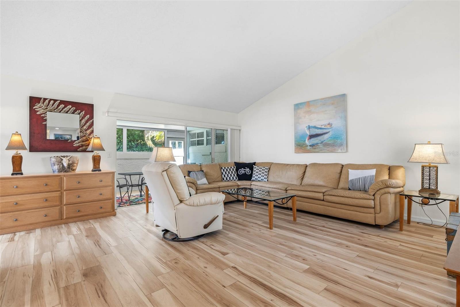 PIPERS GLEN CONDO - Residential