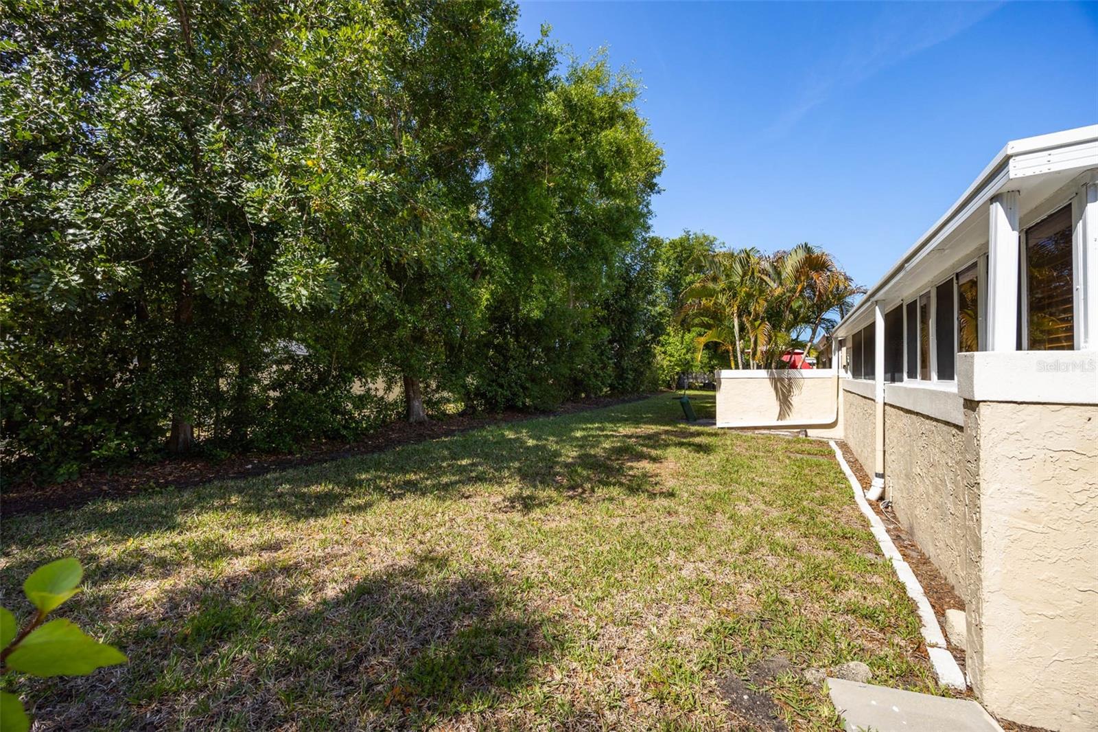 PIPERS GLEN CONDO - Residential