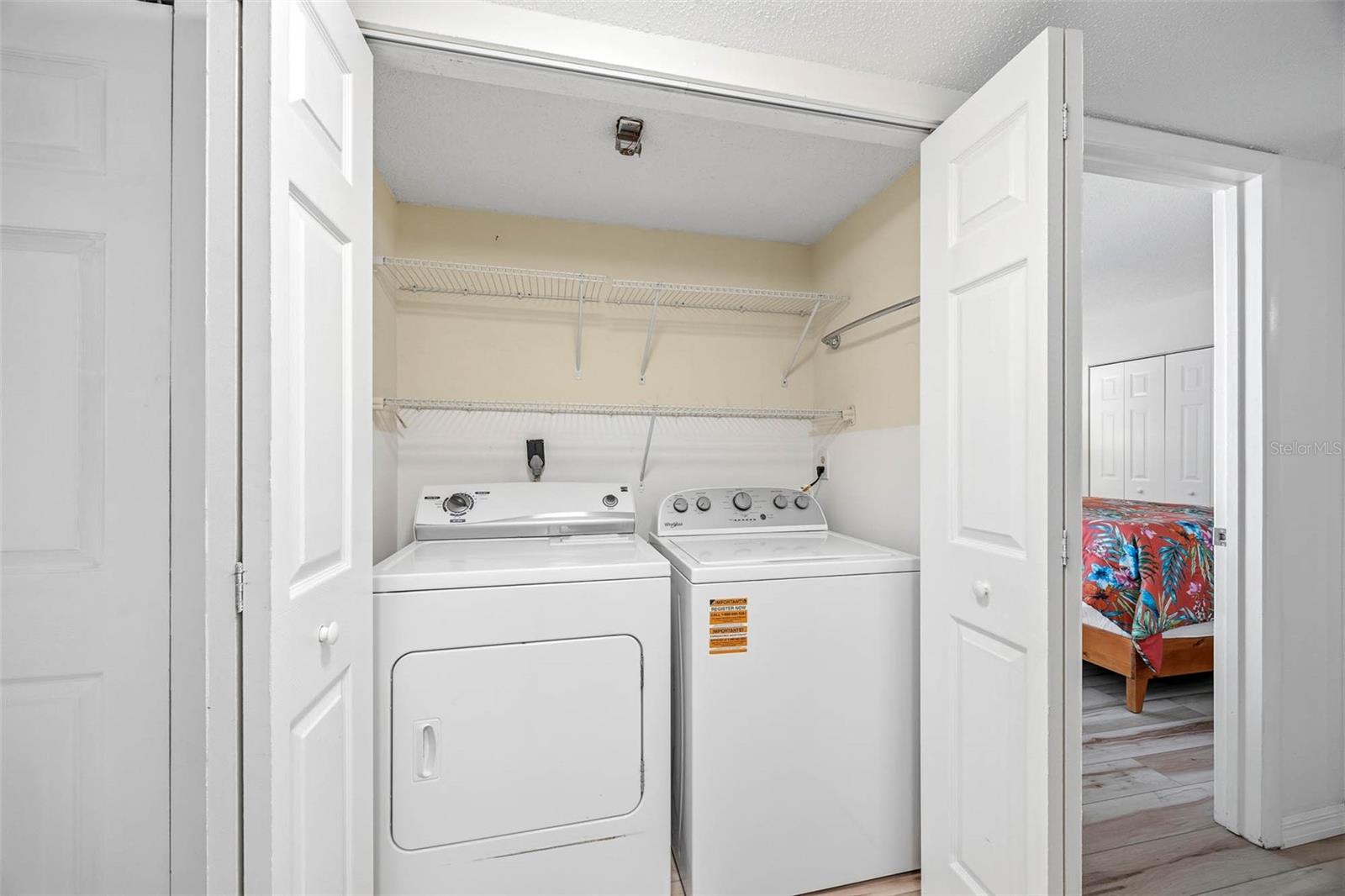 PIPERS GLEN CONDO - Residential