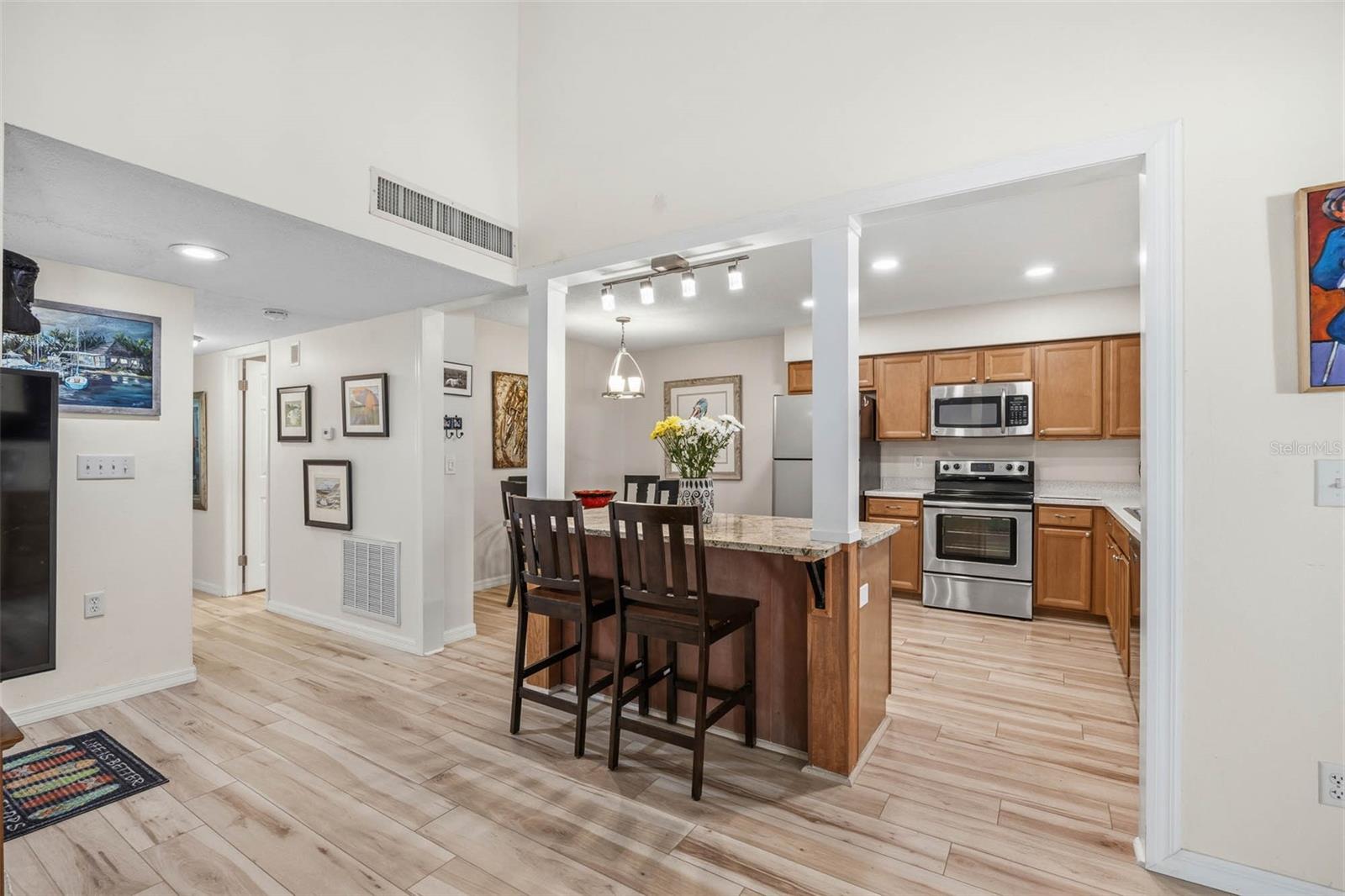 PIPERS GLEN CONDO - Residential