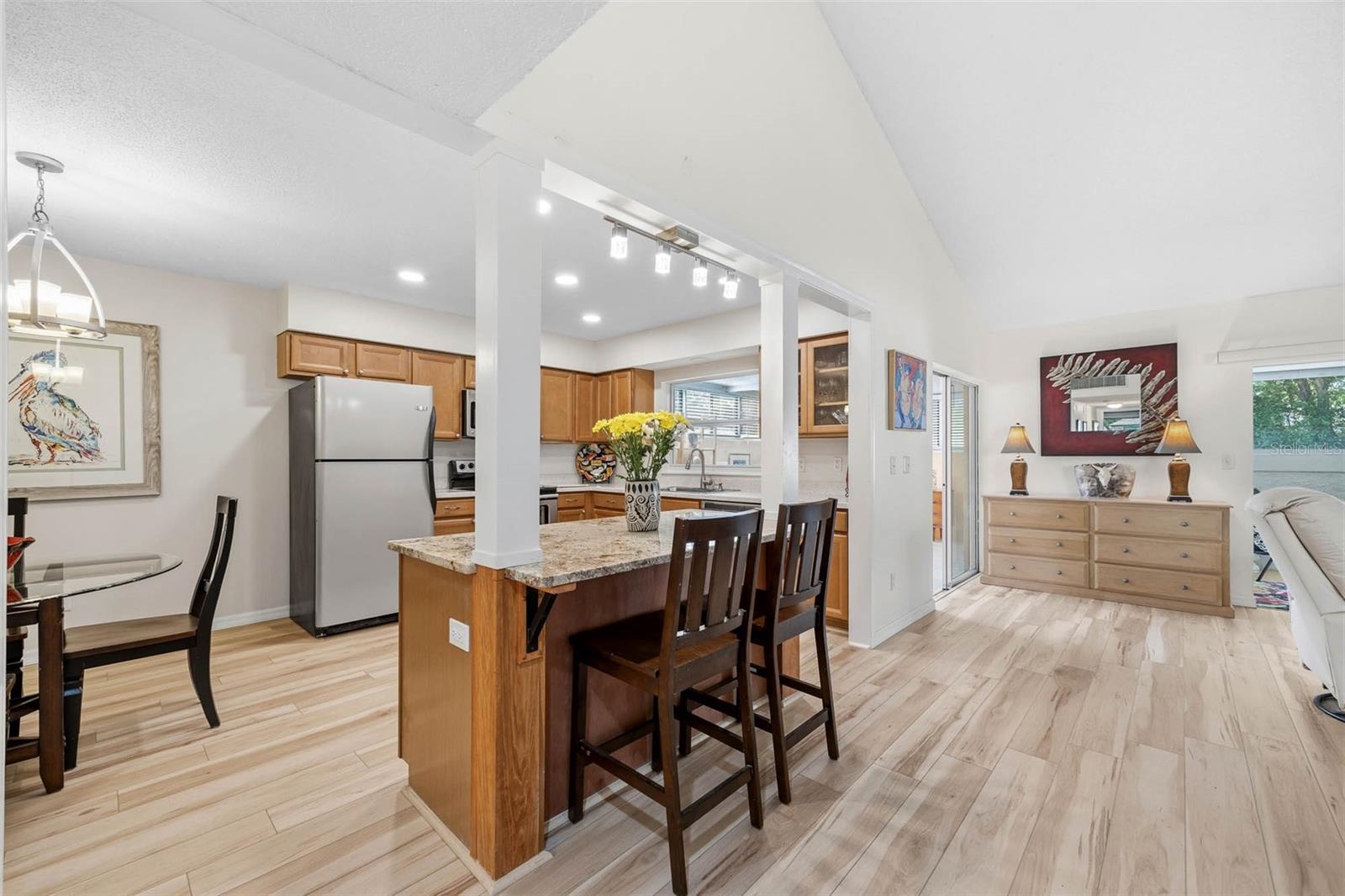 PIPERS GLEN CONDO - Residential