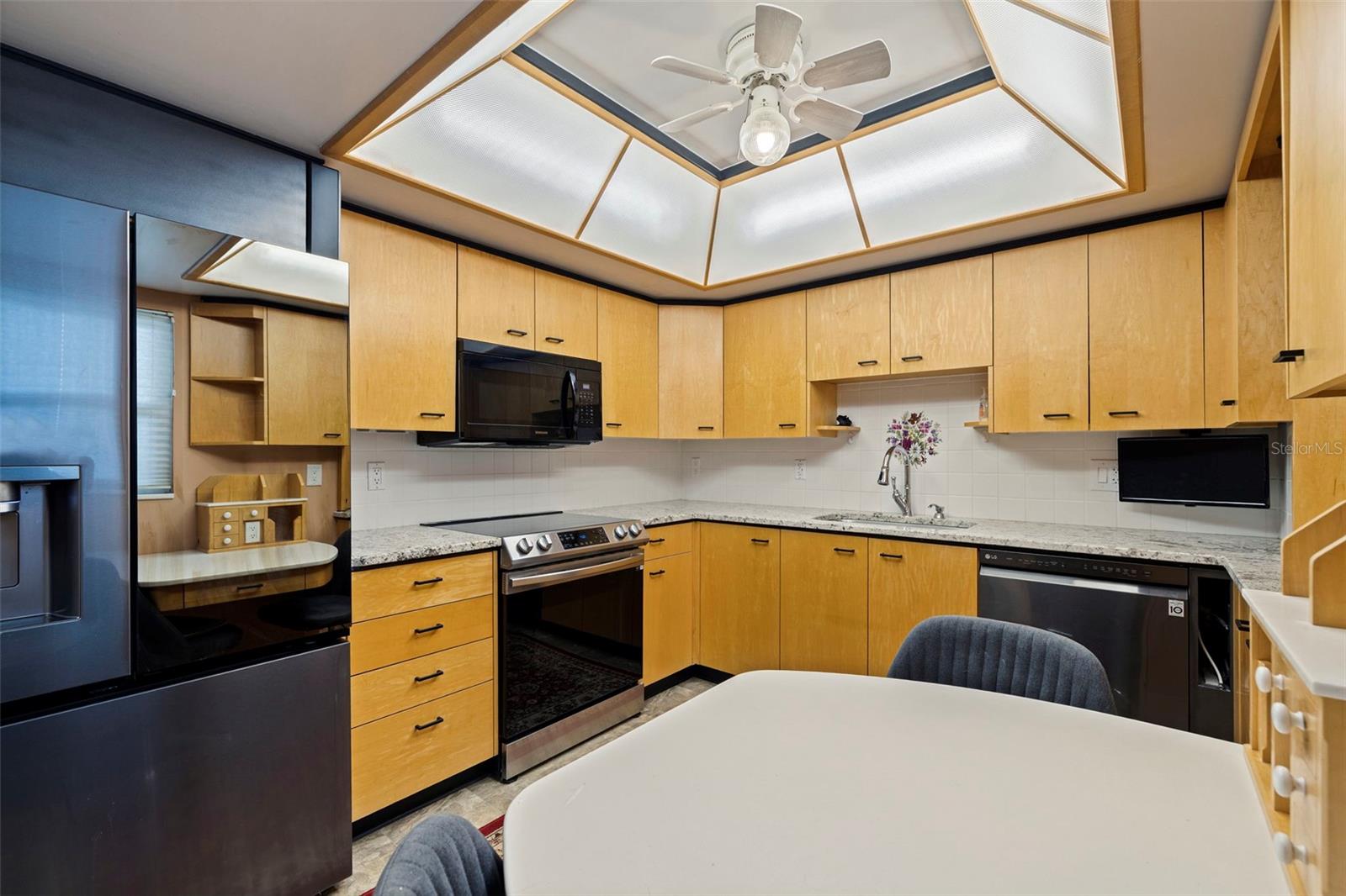 BAYWAY ISLES POINT BRITTANY TWO - Residential