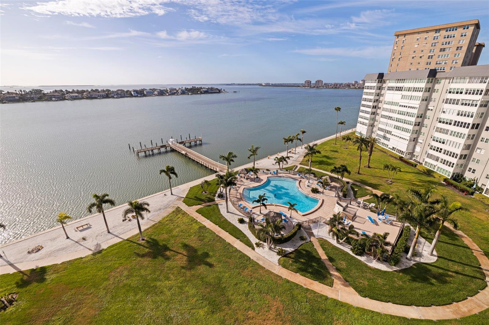 BAYWAY ISLES POINT BRITTANY TWO - Residential