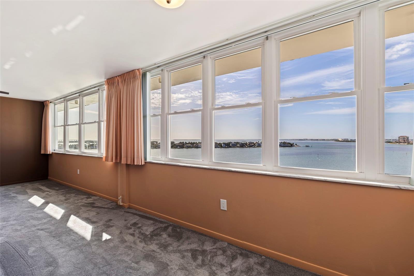 BAYWAY ISLES POINT BRITTANY TWO - Residential