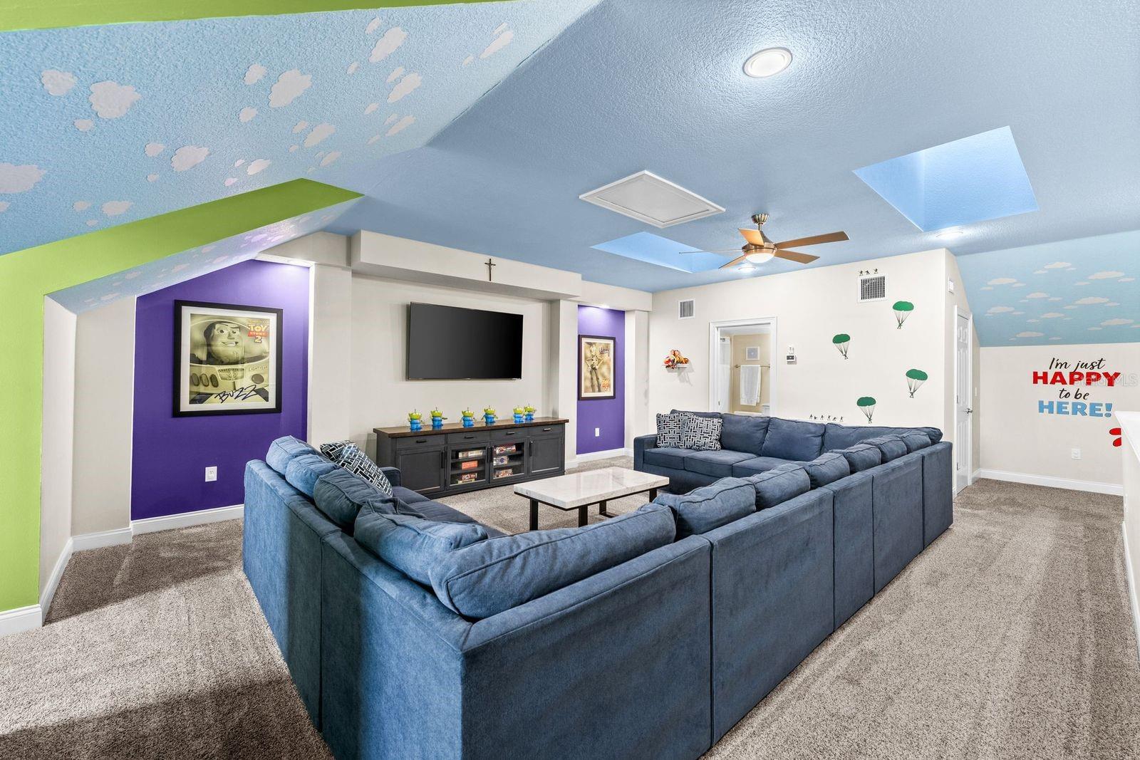 SPRING PARK TOWNHOMES OF SOUTH VILLAGE - Residential