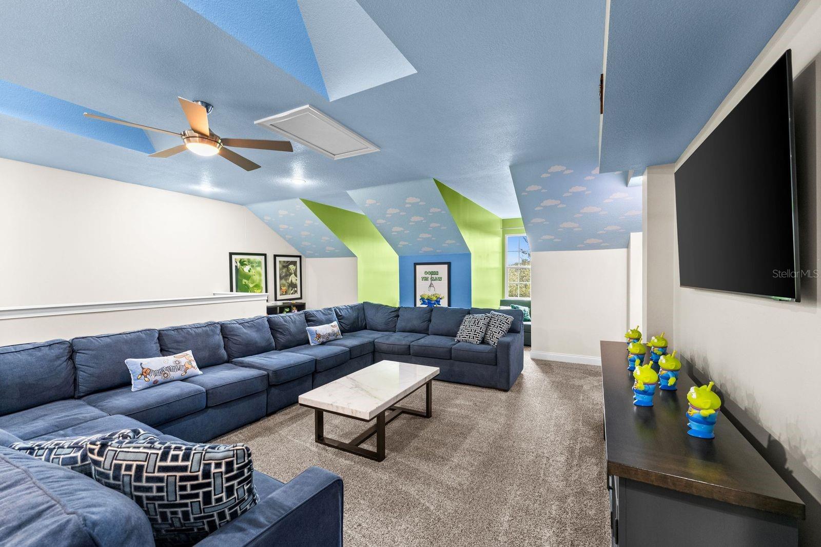 SPRING PARK TOWNHOMES OF SOUTH VILLAGE - Residential