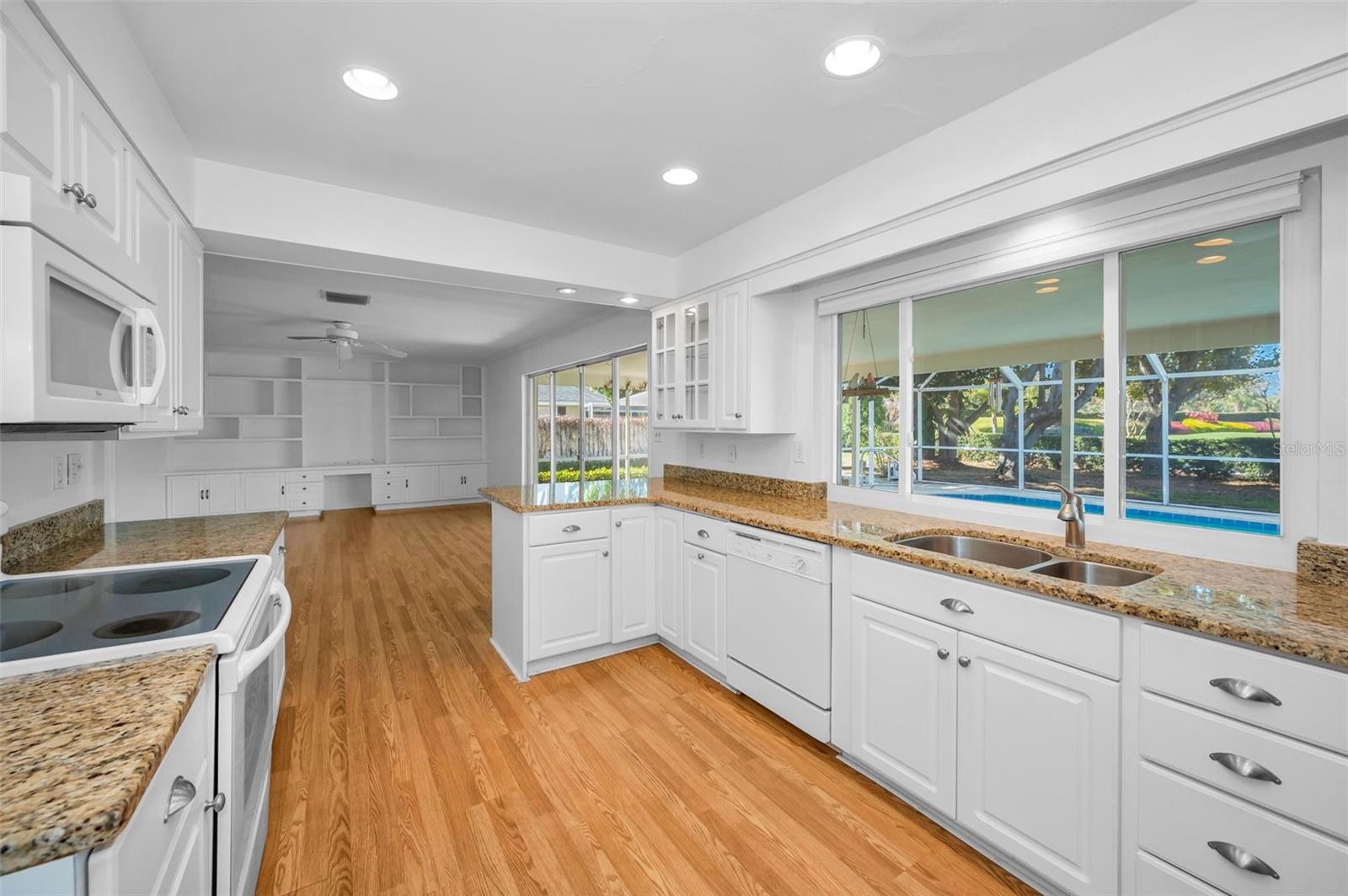 BELLEAIR ESTATES REV 3RD ADD - Residential