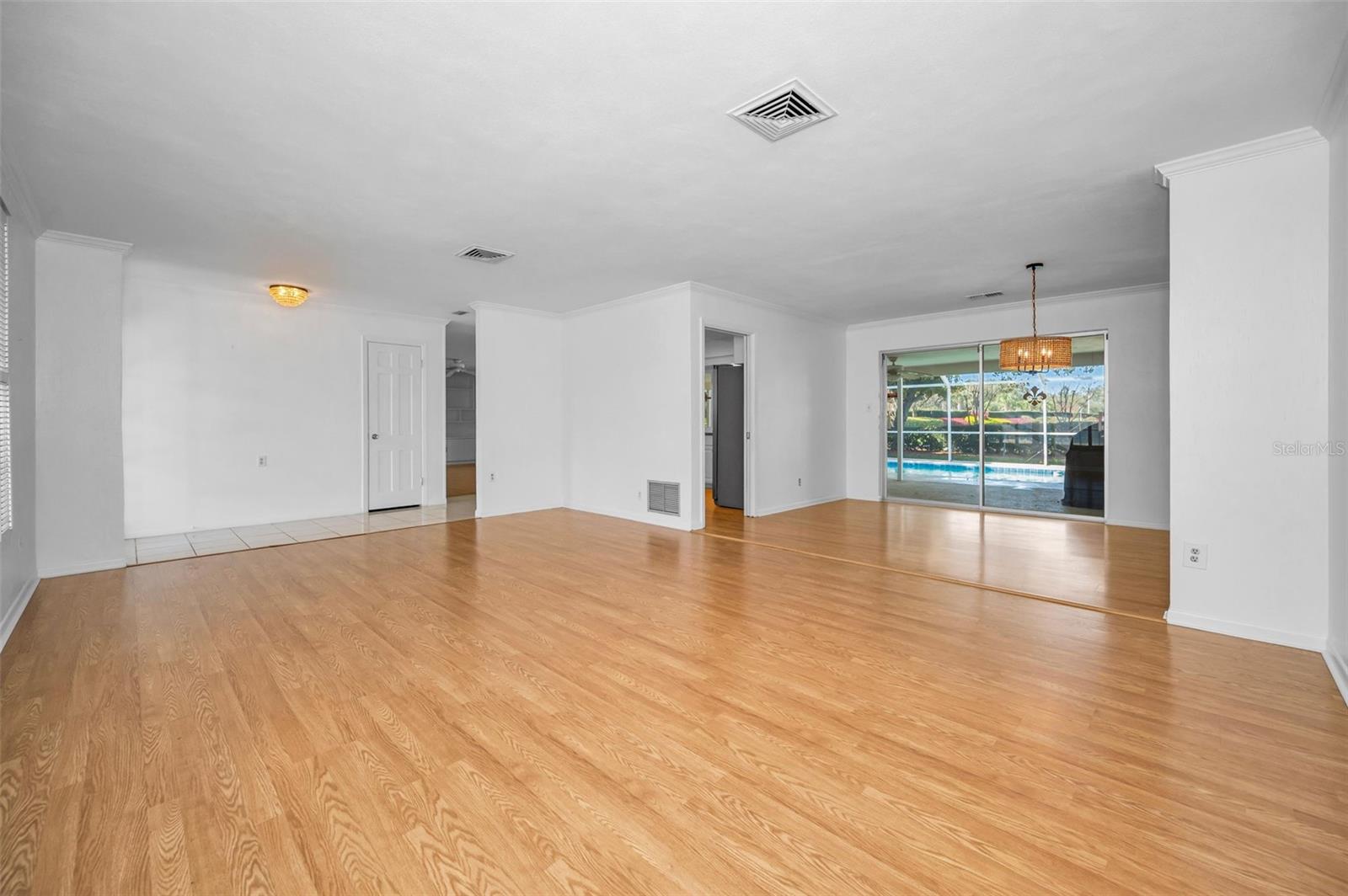 BELLEAIR ESTATES REV 3RD ADD - Residential