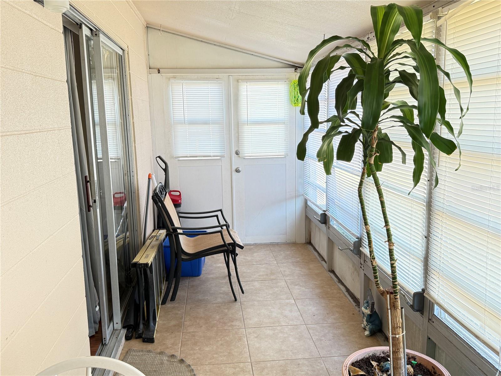 DORCHESTER B CONDO - Residential