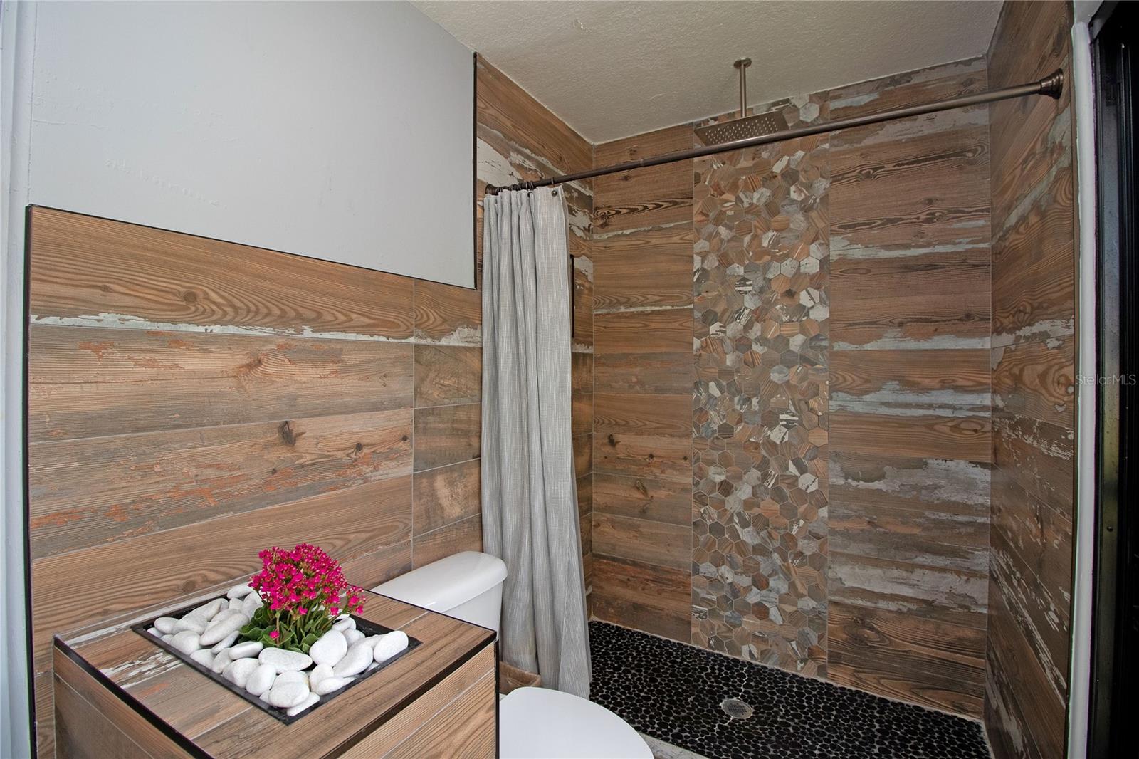 LAKE MAGGIORE PARK REV - Residential