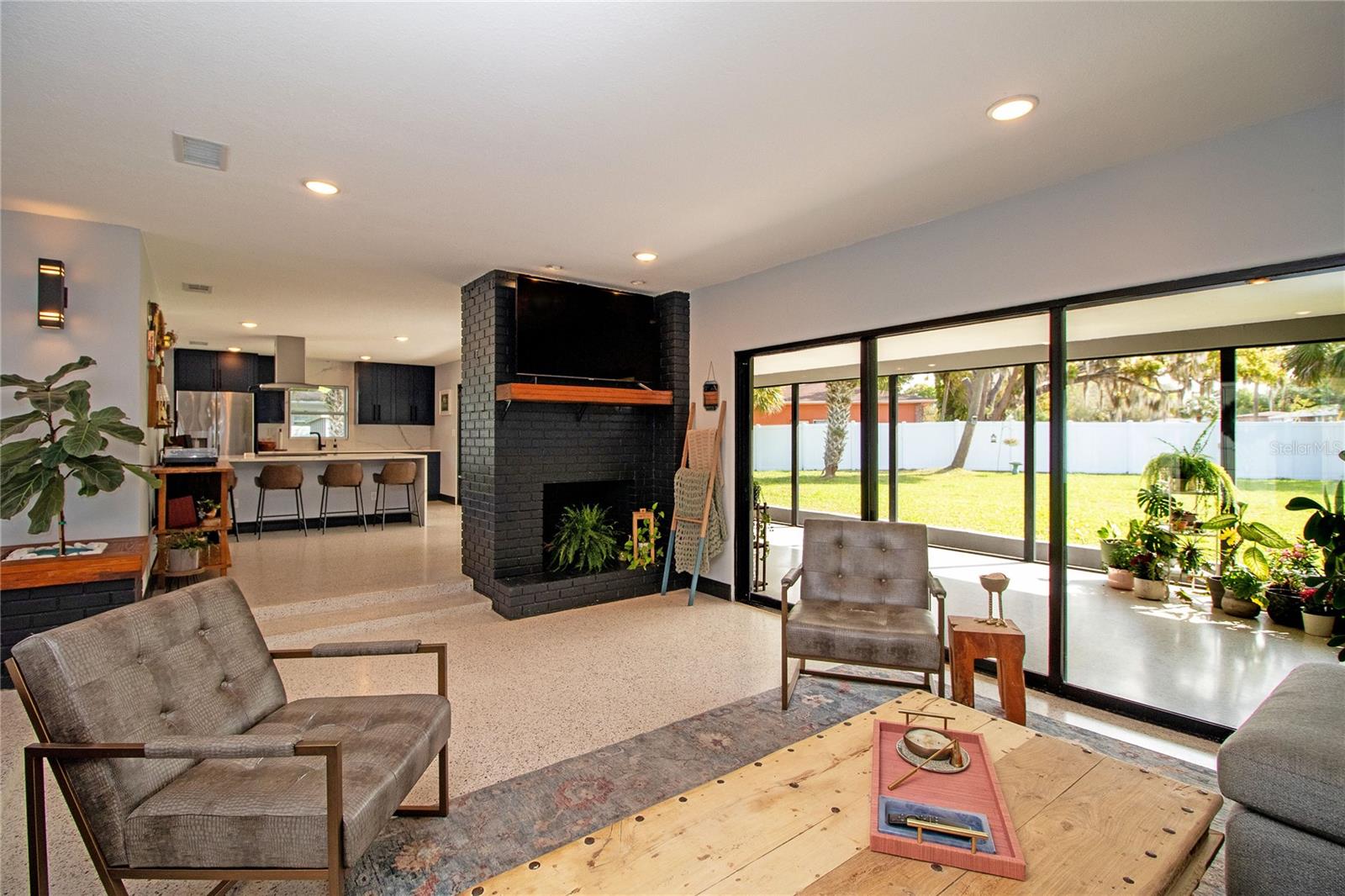 LAKE MAGGIORE PARK REV - Residential