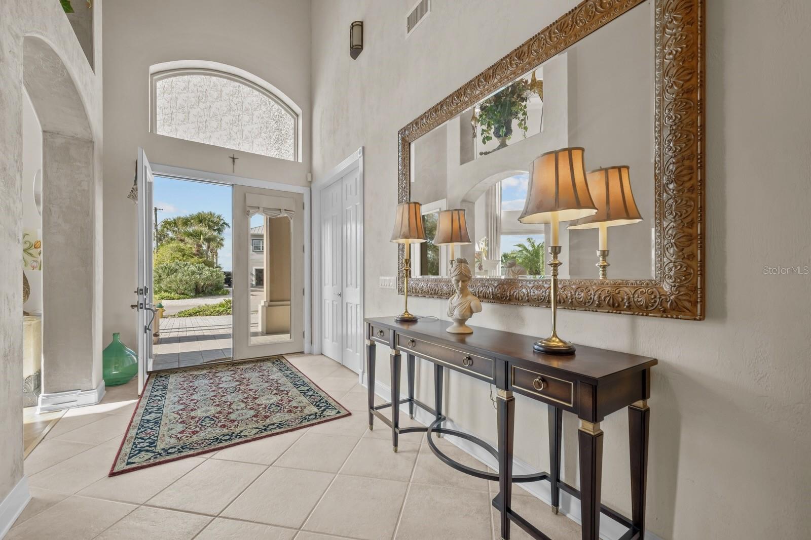 RIVER VIEW POINT - Residential